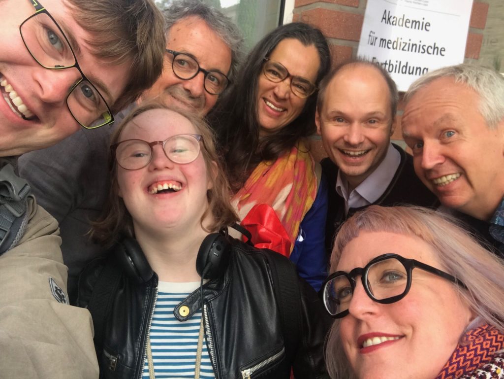 Das TOUCHDOWN 21 Team als Selfie